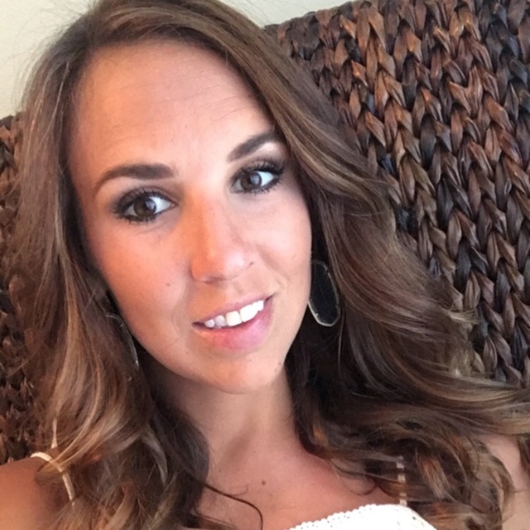 Meet your Posher, Casey - Picture 1 of 1